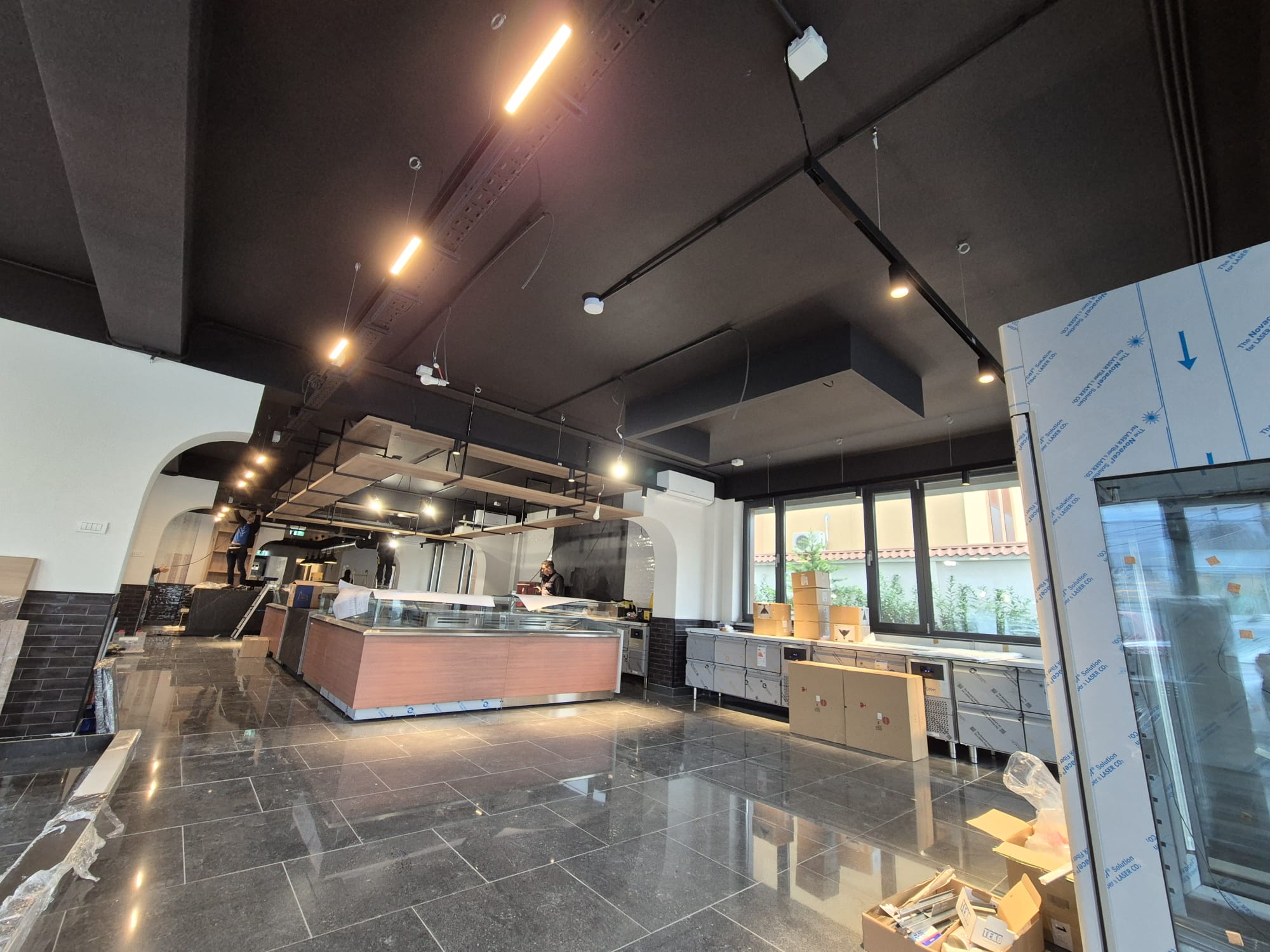 Iluminat Profesional pentru Băcăniei “La Mama” – În colaborare cu arh. Andra Marinescu