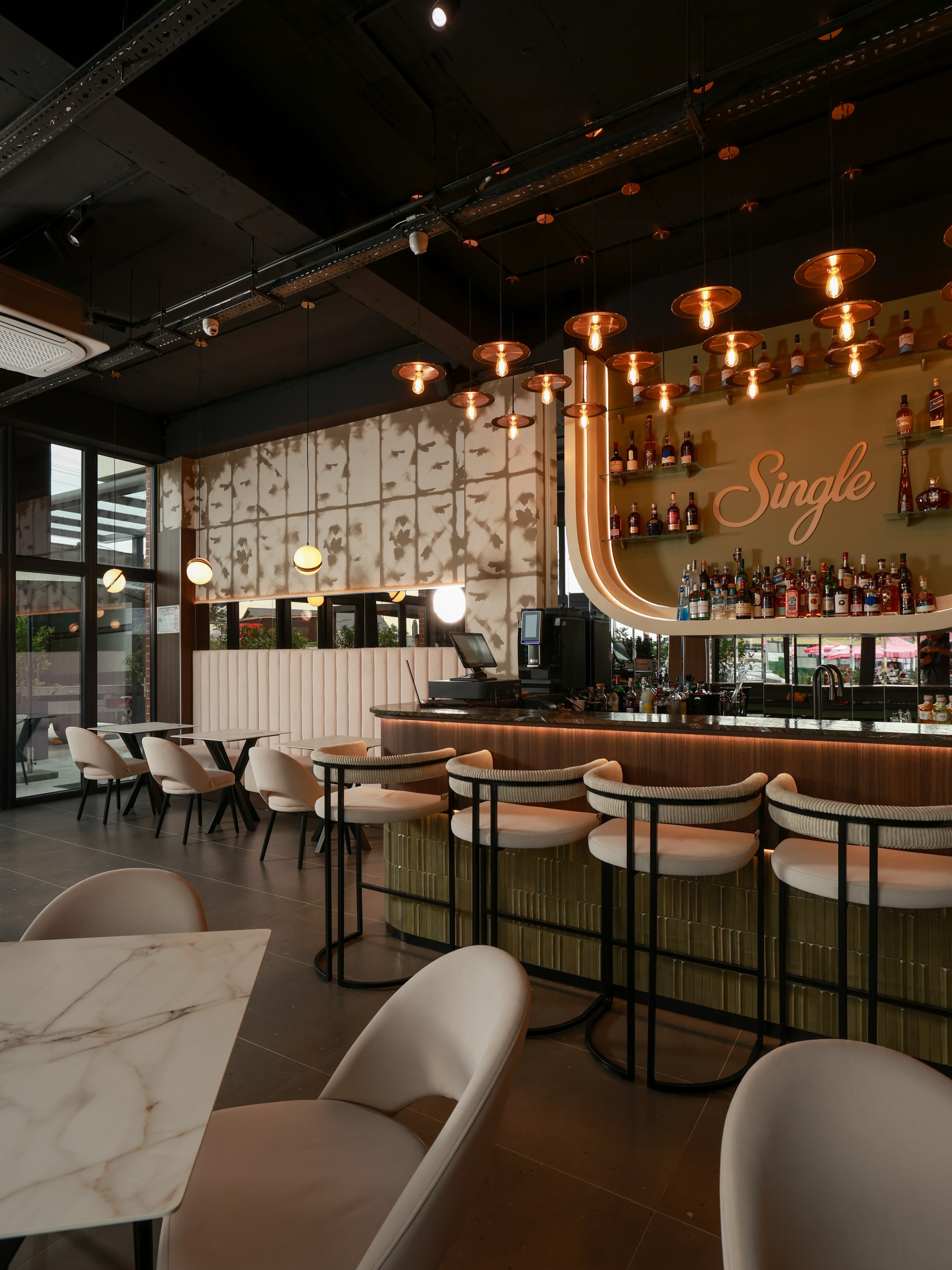 Single Bar Lounge București
