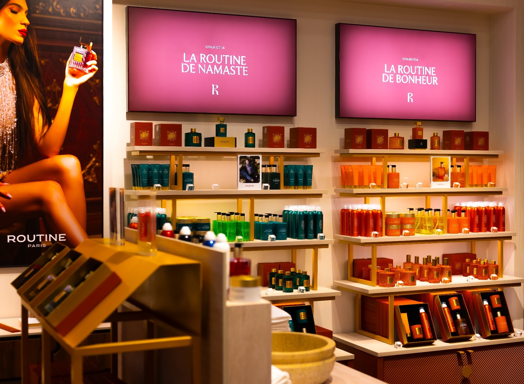 RŌUTINE Paris in Park Lake